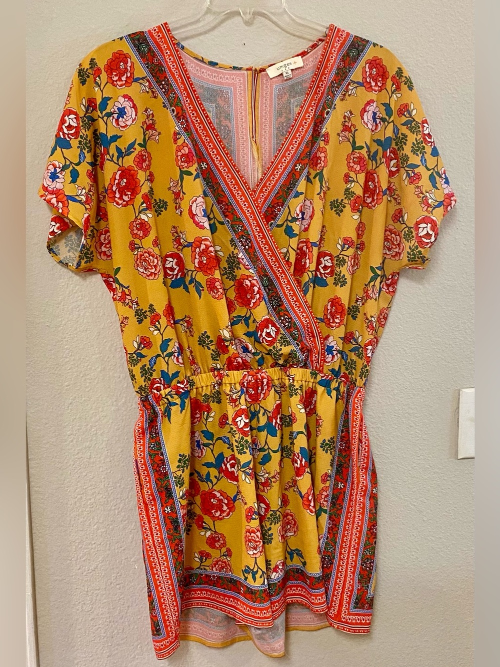 Umgee Mustard Yellow Floral Wrap Romper with Red & Blue Accents - Size XL - EUC!